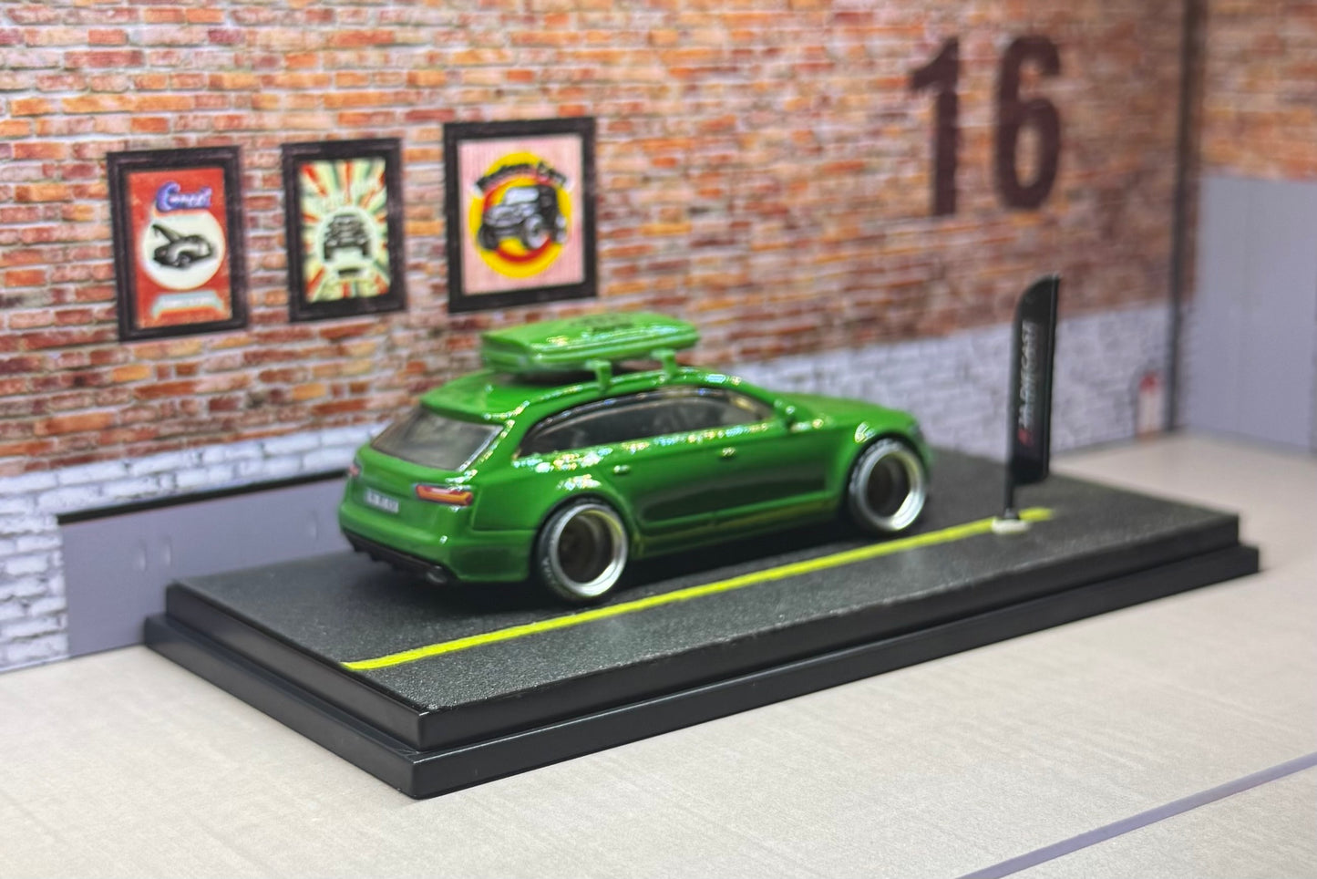 Fully Custom Hot Wheels Audi RS6 1:64