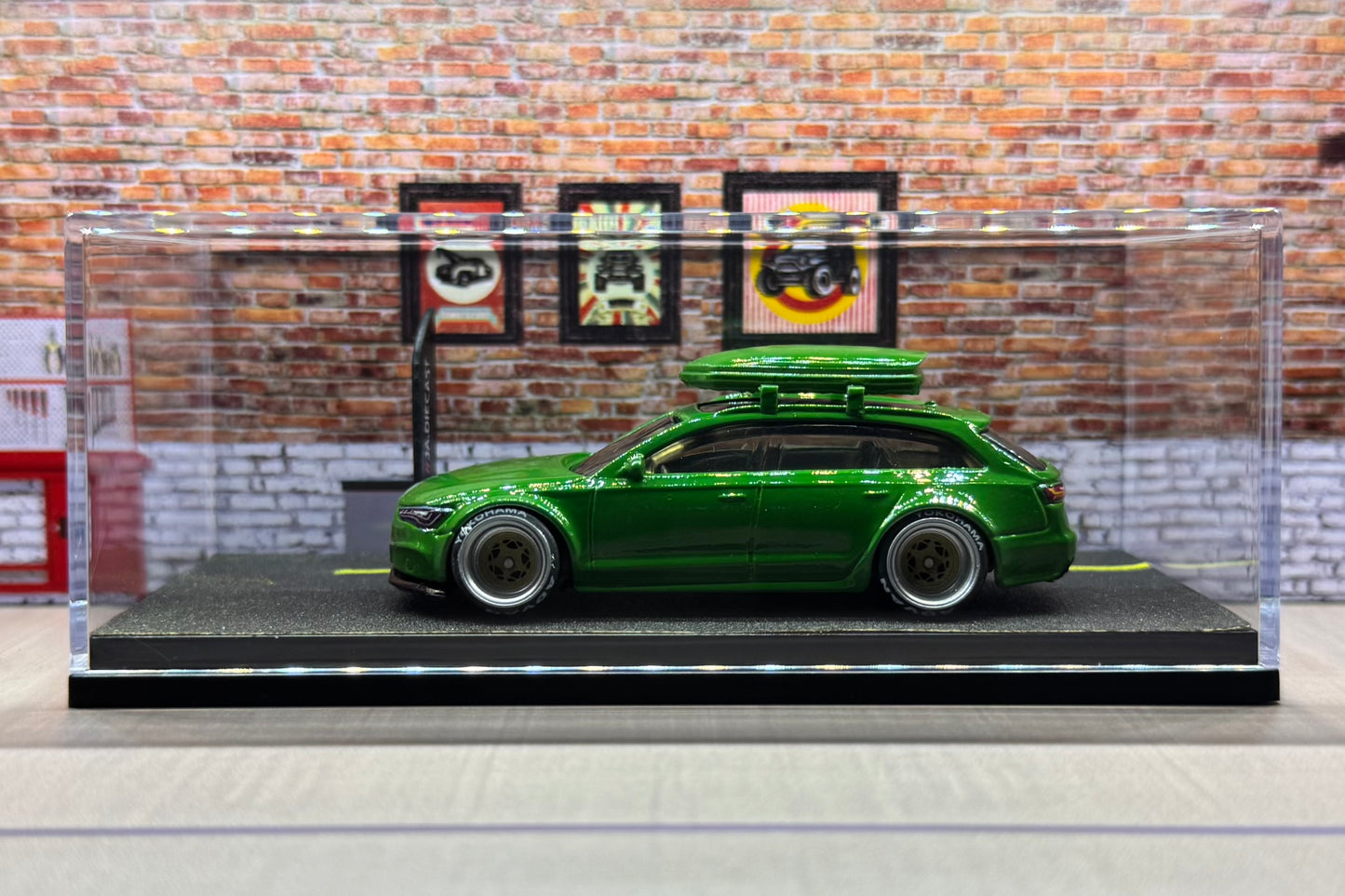 Fully Custom Hot Wheels Audi RS6 1:64