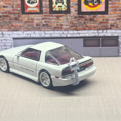 Star shaped exhaust pipe for hot wheels and match box