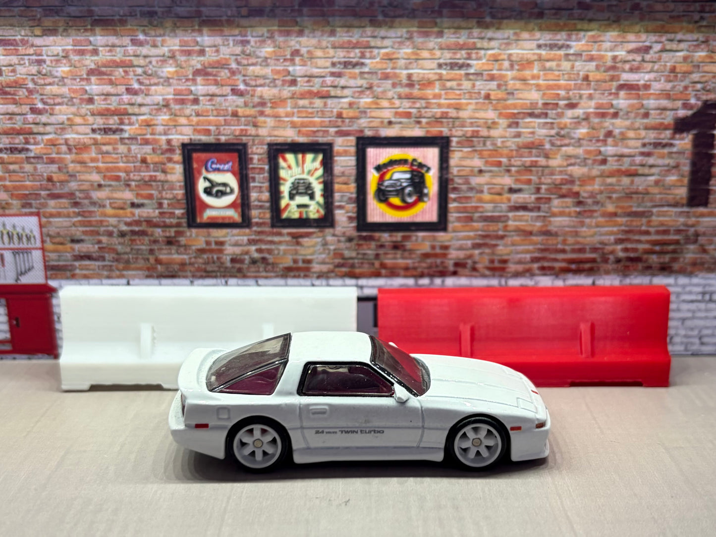White and red Barriers for hot wheels and match box diorama 1/64