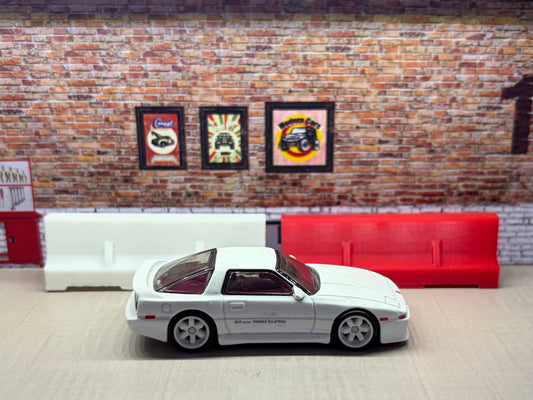 White and red Barriers for hot wheels and match box diorama 1/64